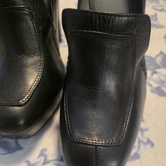 Calvin Klein Black Leather Platform Heel Pumps - Picture 5 of 15